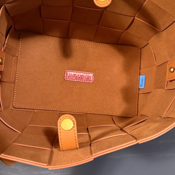 J. McLaughlin Woven Tan Leather Shoulder Bag adjustable strap - Picture 6 of 11